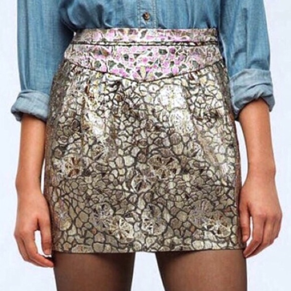 Metallic brocade mini skirt